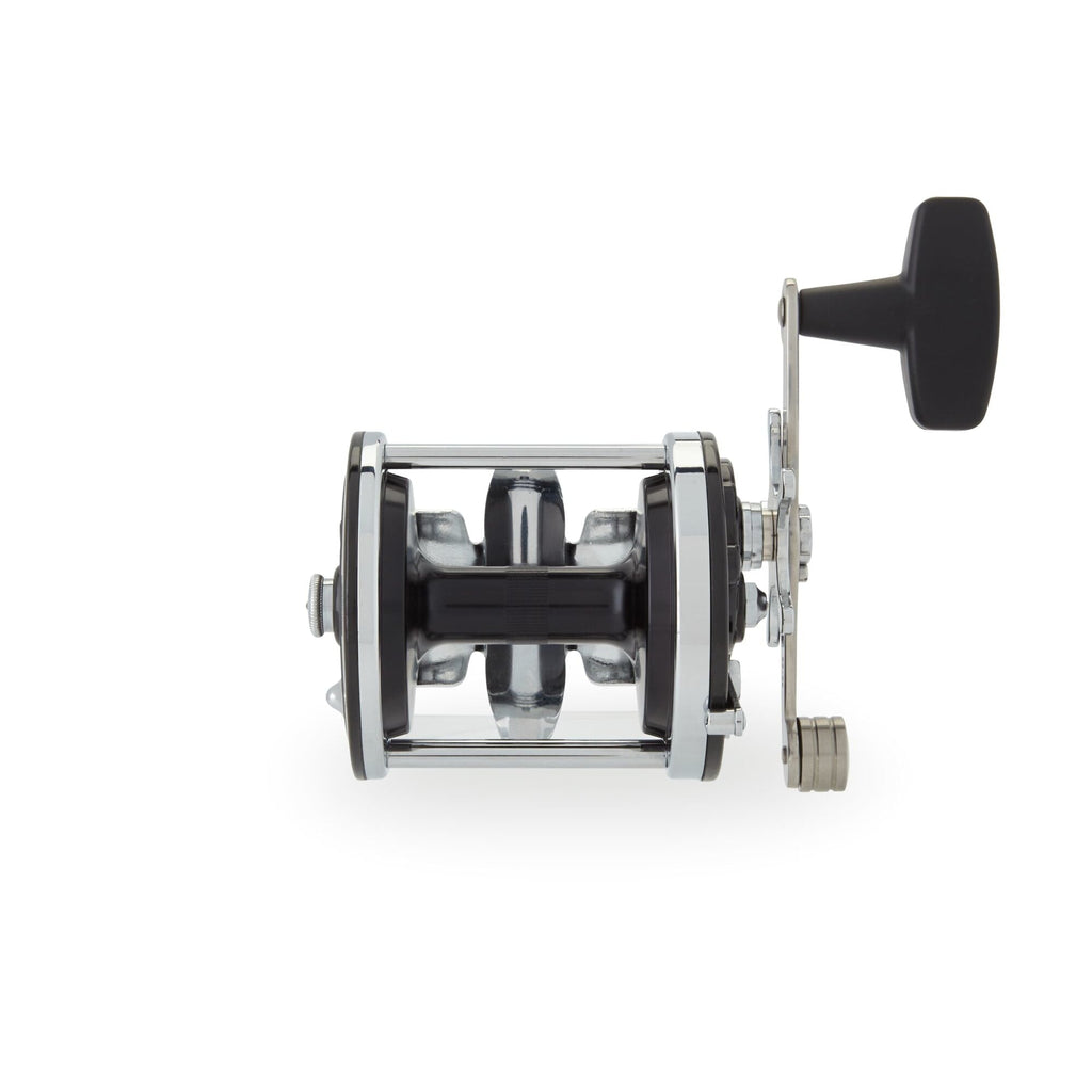 Jigmaster® Star Drag Conventional Reel